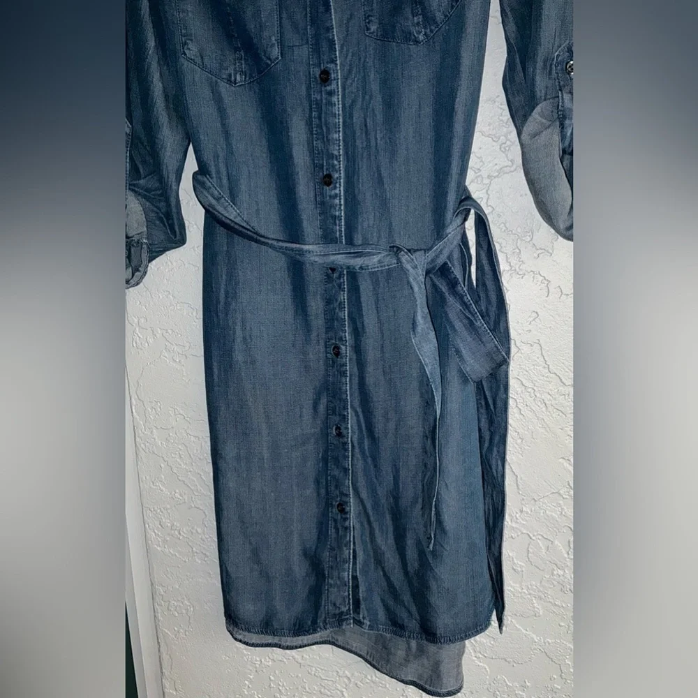 Velvet Heart Blue Denim Shirt Dress with Tie (NWOT) - Picture 3 of 7